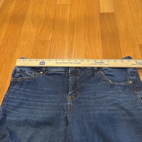 Torrid mid-rise skinny vintage stretch size 18S. - Picture 3 of 9